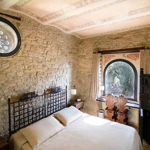 Camera classica con letto king size